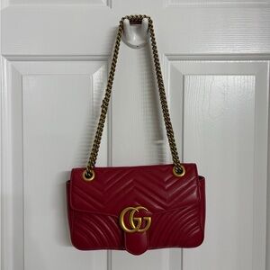 EUC Gucci Marmont Small- Red